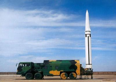 在我国东风"快递"家族中,最年轻最显眼的就要数东风41洲际弹道导弹了