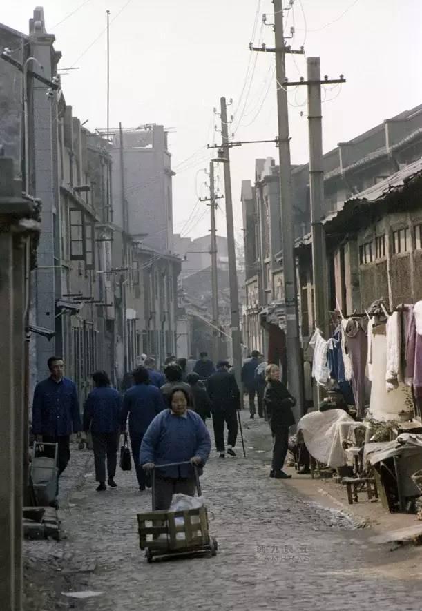 绝对值得珍藏,36年前改革开放前的中国高清老照片