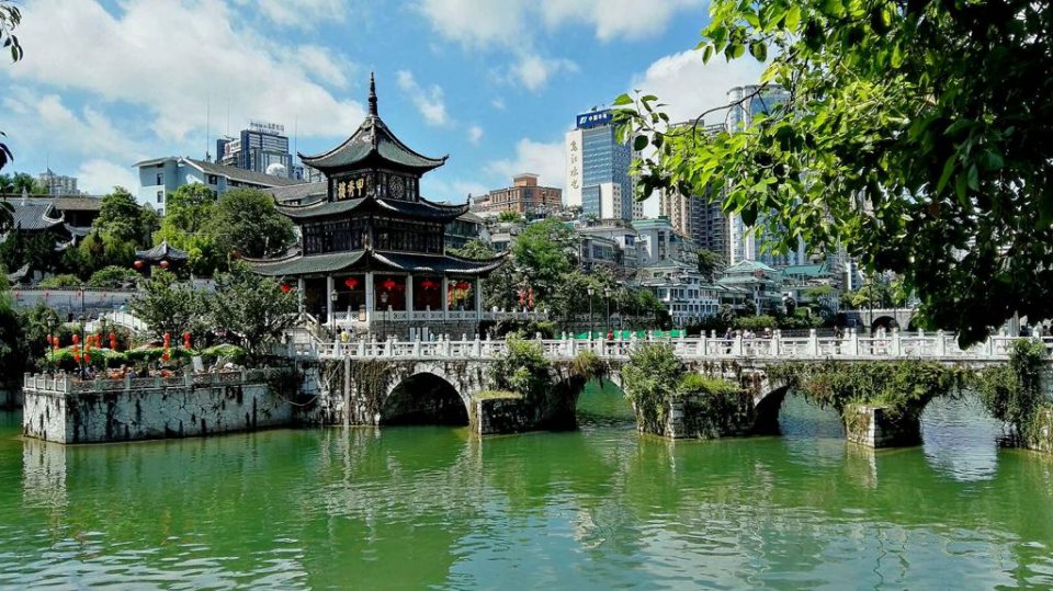 中国南方的新"避暑之都",竟比哈尔滨夏季还凉快