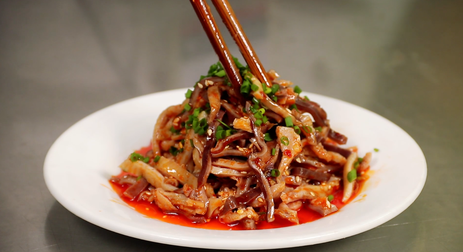 夏天精品凉菜红油肚丝,小肚酸辣不腻,这样做一次能吃几碗饭