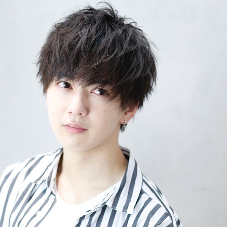 长发男士发型,有线条更有型