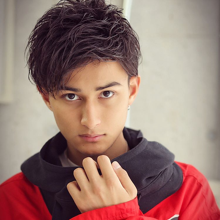 长发男士发型,有线条更有型