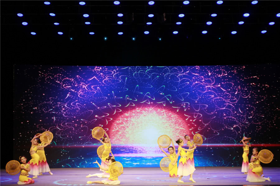 恭喜cctv魅力中国行春晚温州赛区海选圆满举行!