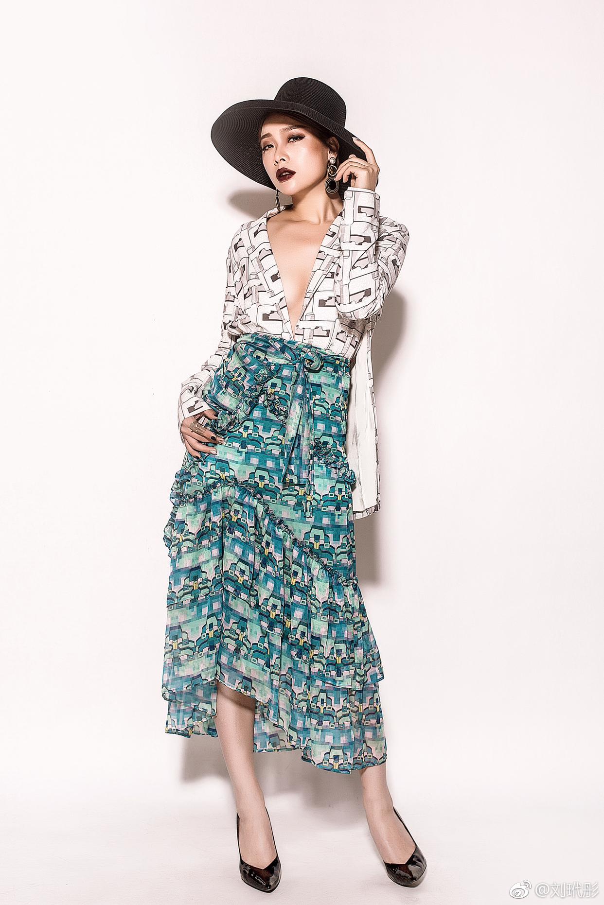 每一次拍摄就是一次人生历练拍摄过程中各种妖娆的动作并非像你