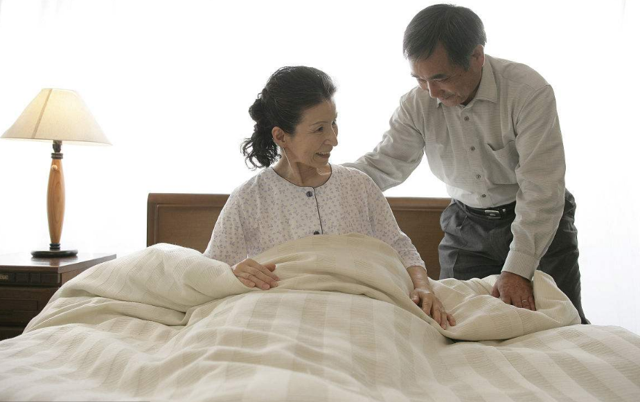 得了高血压, 这3件事起床时要注意, 不然血压只升不降!