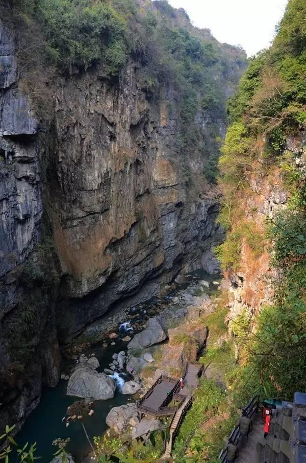 中国5大地缝奇观景区,一个比一个惊险,其中一个入口叫生命之门