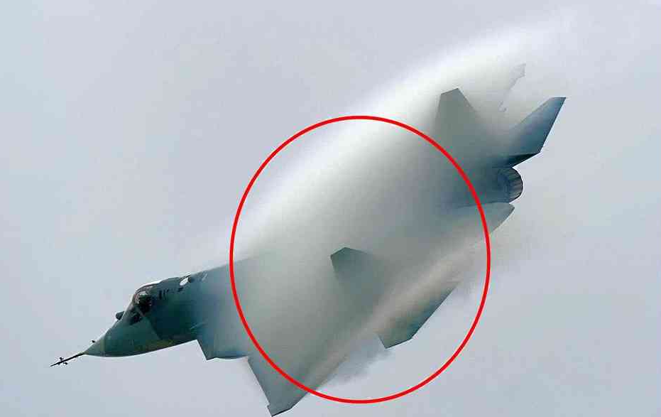 歼20音爆云轻松出现,不加速轻松实现的背后有这项技术在里面!