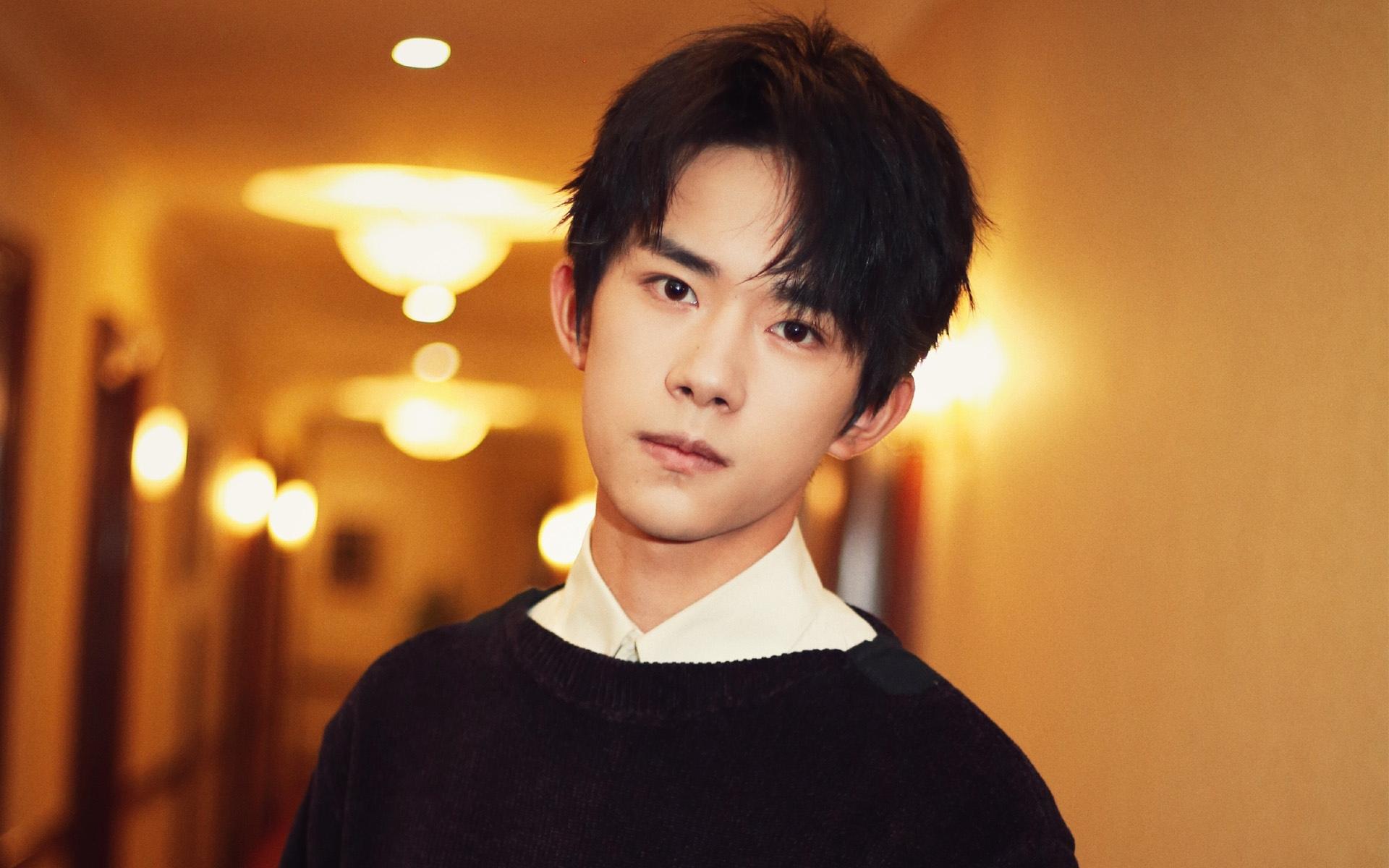 继押中高考作文后,易烊千玺这样的备考资料被热议了!