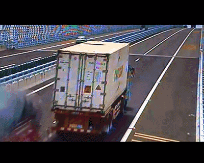 货车司机低速行驶有苦难言-新浪汽车