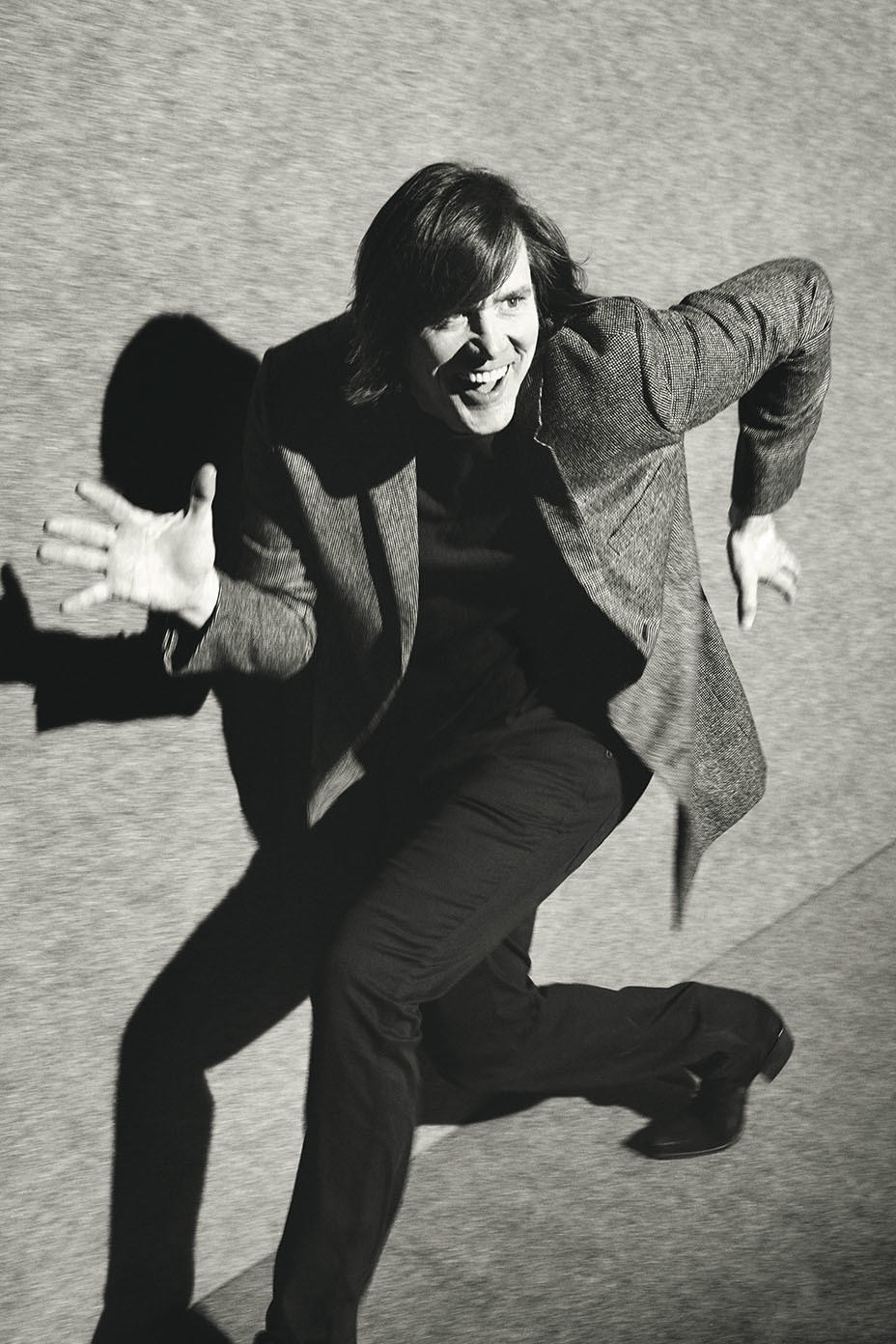 56岁金凯瑞登杂志封面,长发披肩满脸皱纹,喜剧之王老了