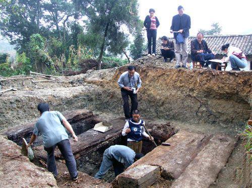 魏将庞德为关羽所杀后迁葬邺城开棺时看到意外一幕