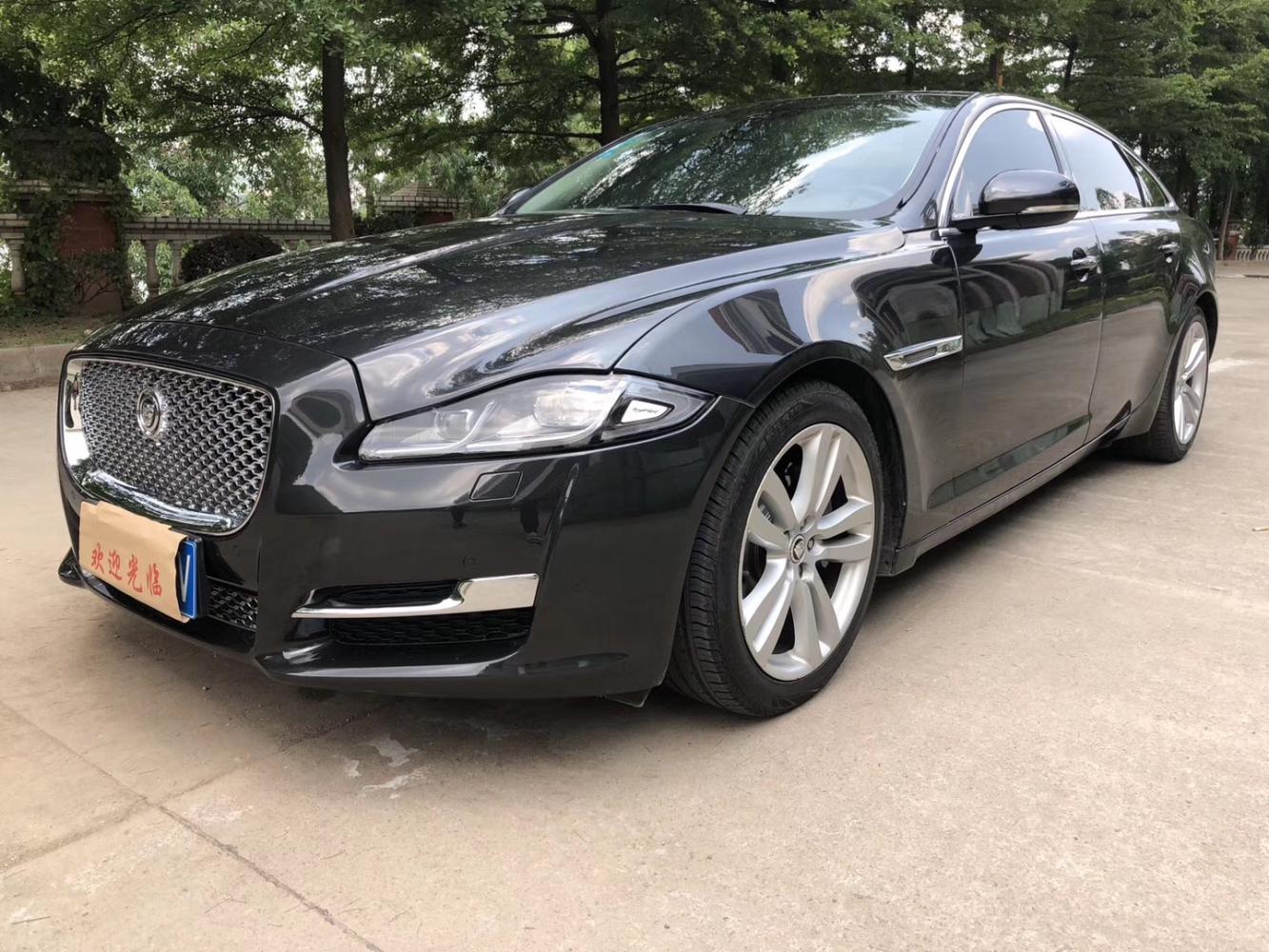 2018款捷豹xj优势在于它的造型,极具流线美感!