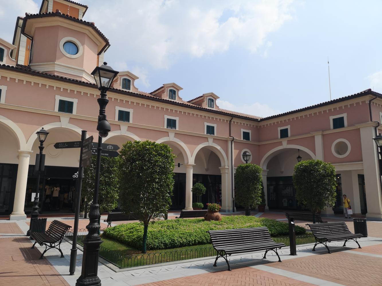 明明在鄂州,偏偏要扯上武汉的大旗,这个小镇干什么?