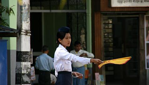 缅甸木姐小姐图片