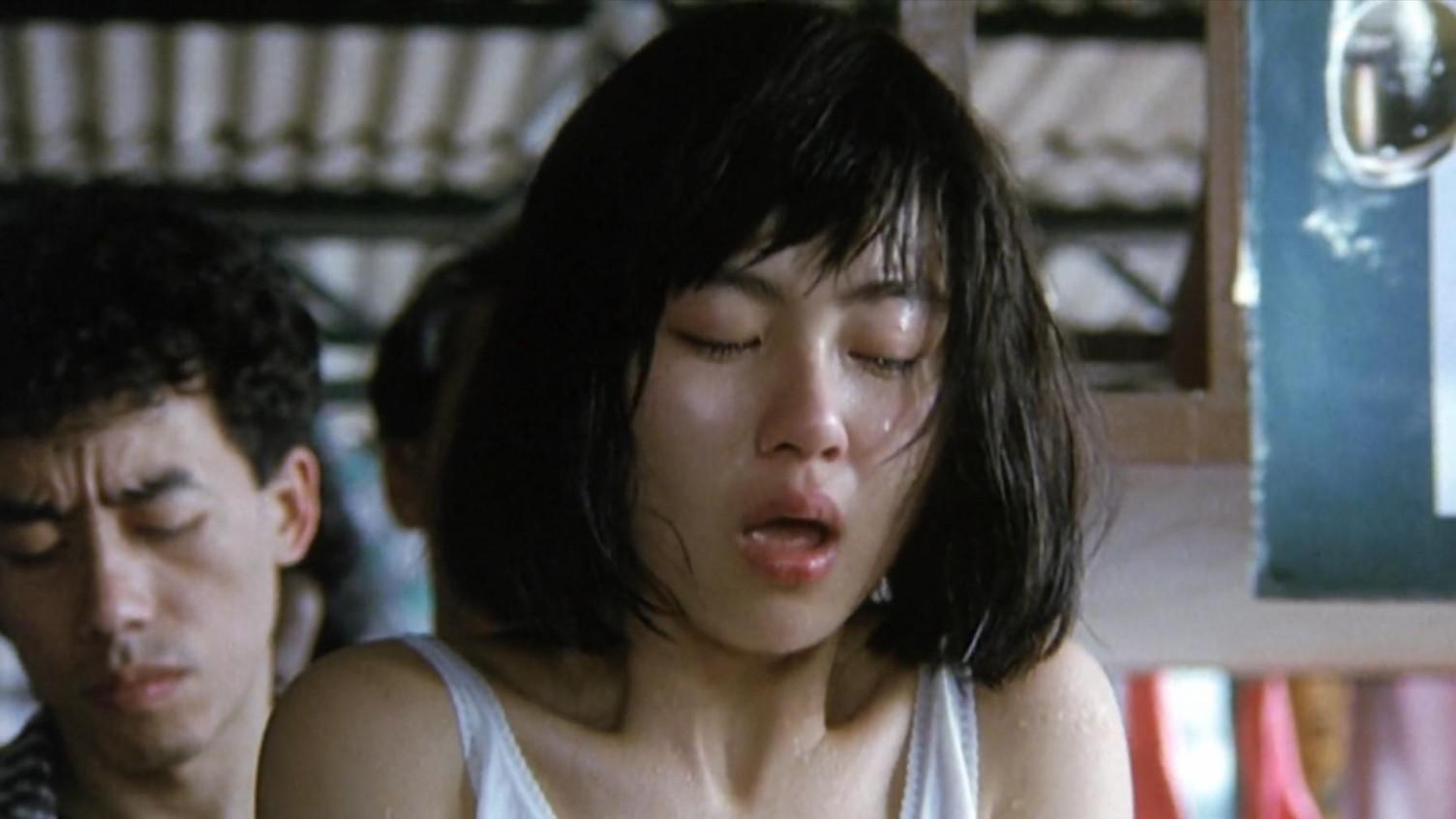 一部真实反映校园欺凌事件的电影, 女学生惨被黑社会老大欺压凌辱