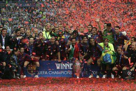 伊涅斯塔生涯回顾:六冠王巴萨传奇 世界杯决赛