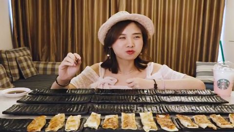 大胃王密子君,吃60个锅贴,吃到词穷