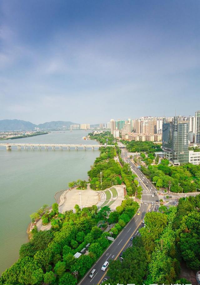 清远北江四桥93米高双主塔顺利封顶提前知道它可以通向哪里