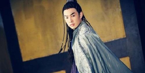 在当时人们的心目中,都认为他必定会像赵高,阎乐那样有篡权的危险