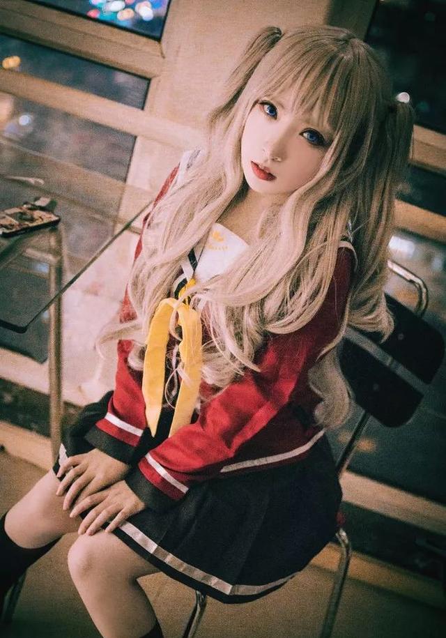 好可爱的大眼萌妹 超有气质的夏洛特 清新萝莉么么哒!