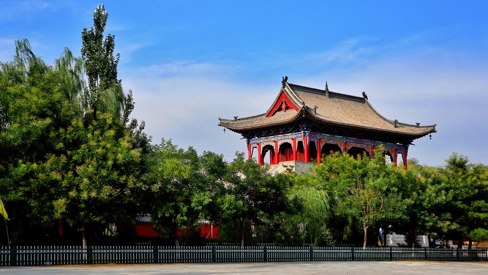 飞拍广宁寺一个字大铃随风动声飞扬画栋雕梁佛院深