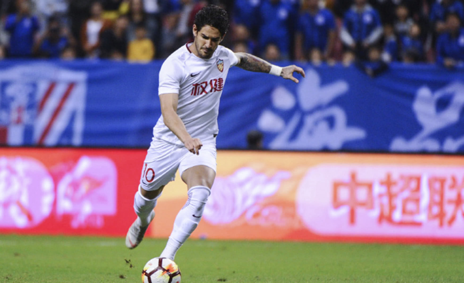 权健成韩国最强球队?津媒发声:对战申花踢出全北现代的味道