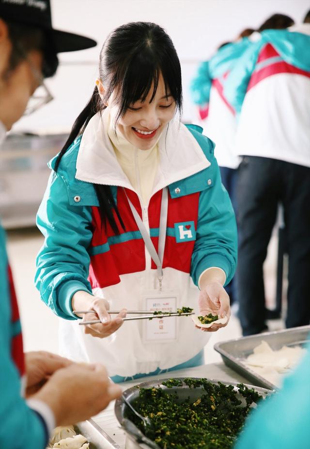 李小璐|公益|包饺子_新浪新闻