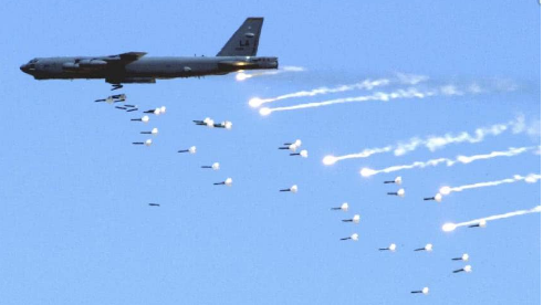 美宣布空袭叙利亚10架轰炸机升空威慑俄军表示战斗到底