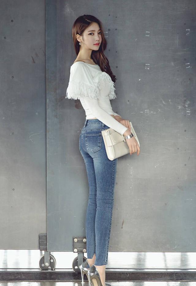 时尚紧身牛仔裤让你自由舒适的做自己, 好腿型穿出来