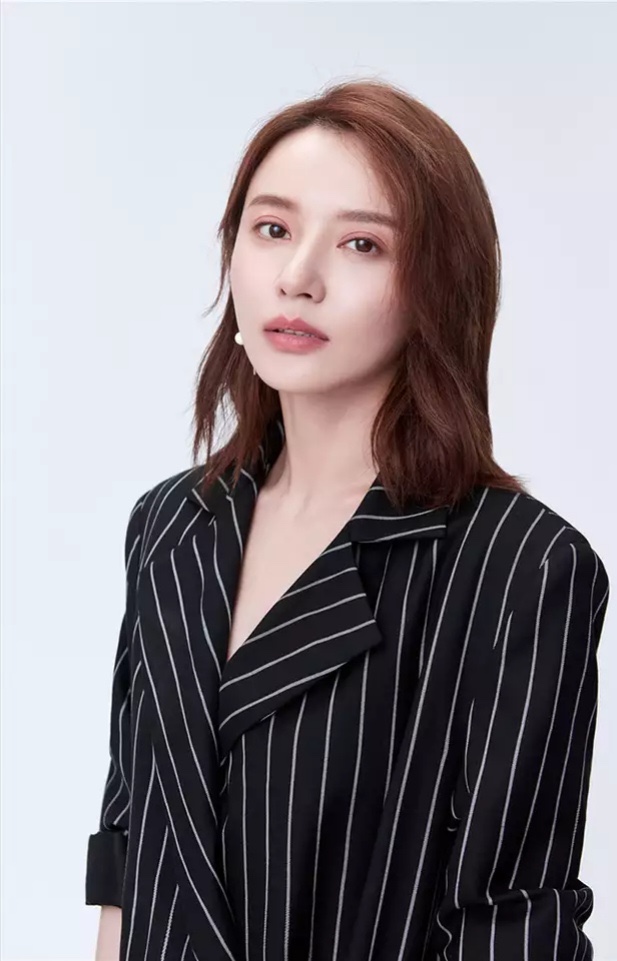 施诗的美大气柔情还有诗一般的韵味