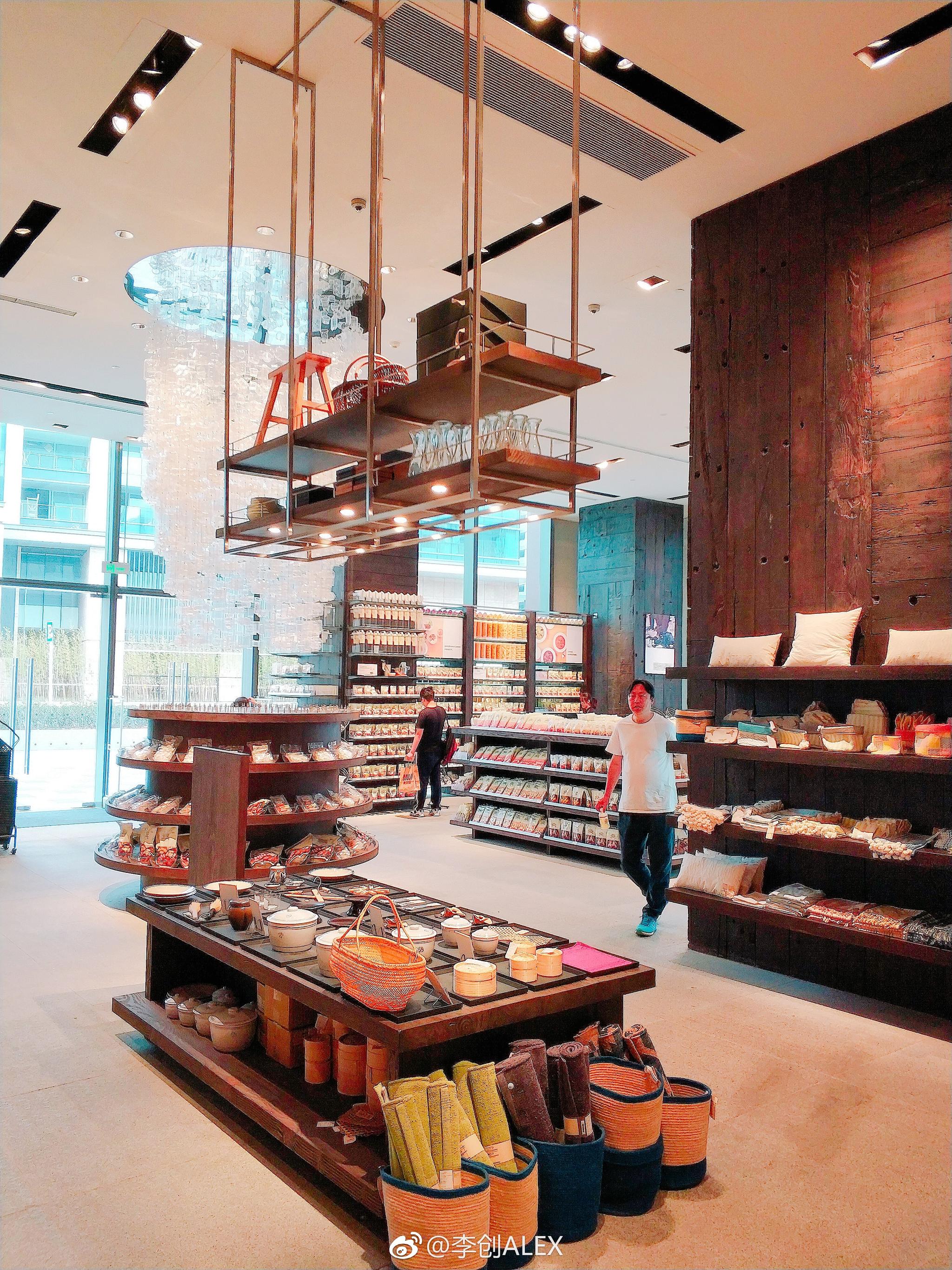 深圳深业上城的无印良品家具店第一次逛主题店挺有趣的