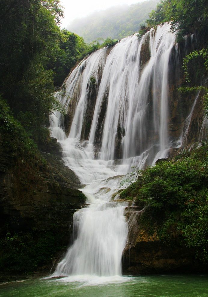 中国最美瀑布群——环江牛角寨瀑布群,广西的黄果树瀑布