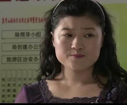 照骗?《乡村爱情》王云戏外拍照变美,看直播才发现一切都是假象|乡村爱情|王云|葛珊珊_新浪新闻