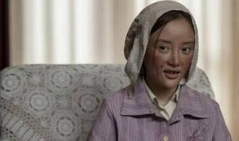 这几位女星扮乞丐都是脏丑, 李小璐敬业, 可杨颖这是逗我们玩呢?