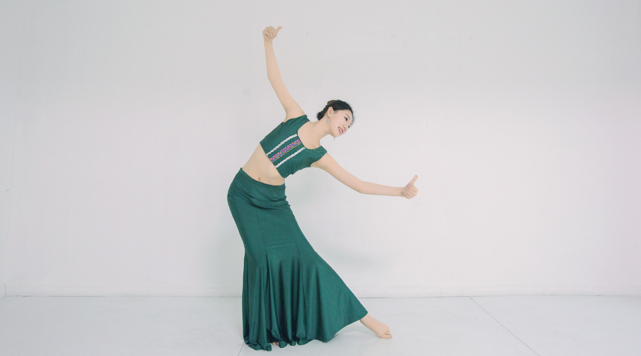 舞蹈红人周 【中国舞基础手势教学】再来一个兰花掌