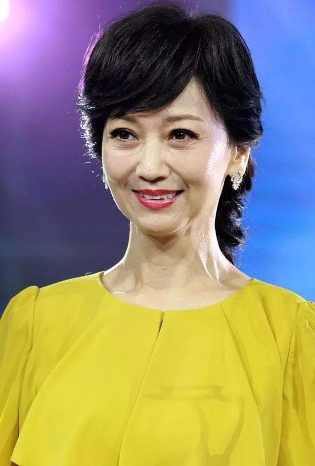 赵雅芝全靠美颜和滤镜,没了这些,就是一个满脸皱纹的老太太!