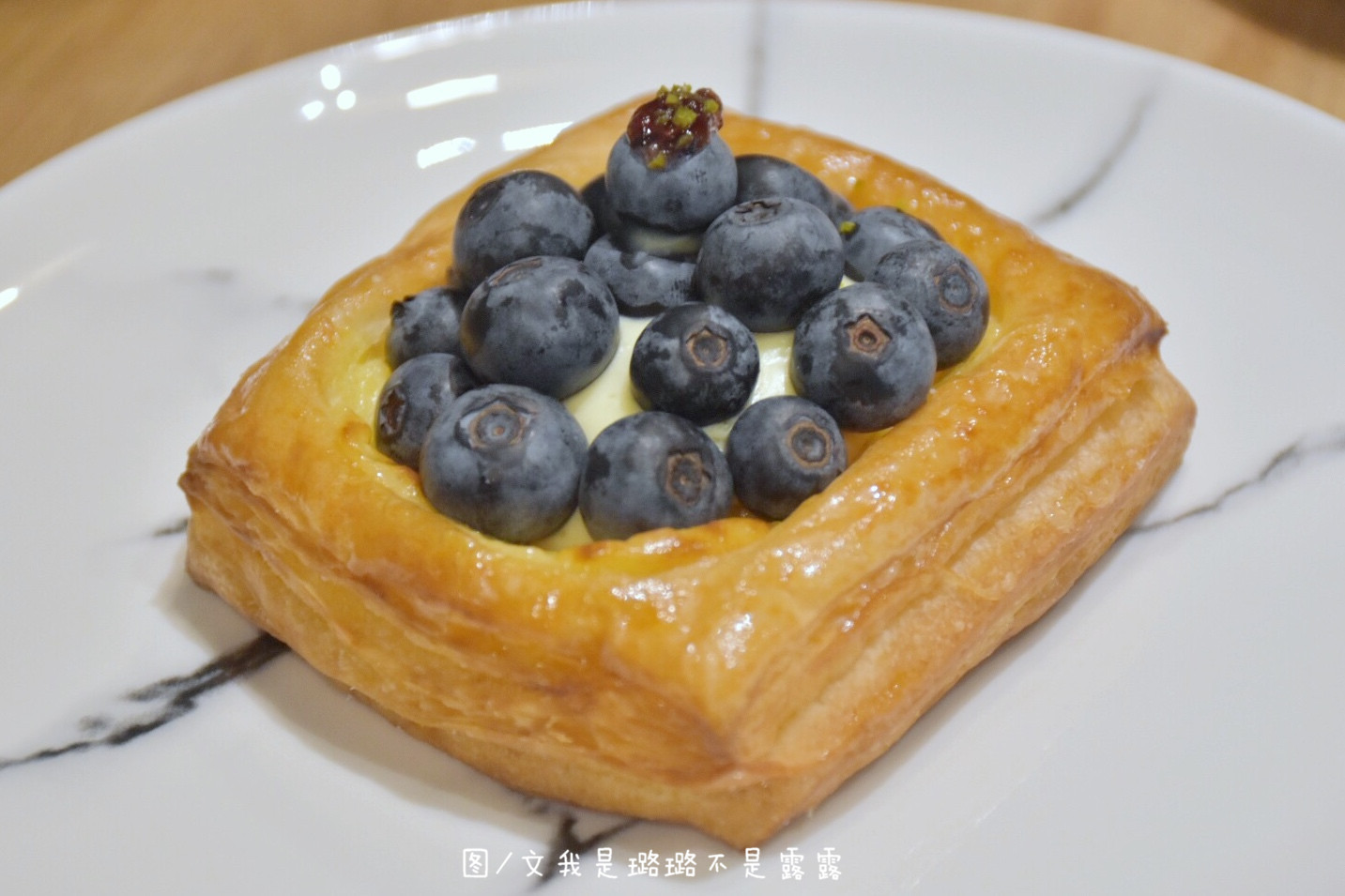 许多人都会经历的问题,面包和爱情你选择什么?