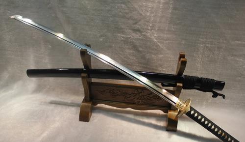 这只军队的大刀不服