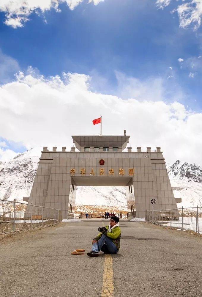 自驾第八大奇迹边境公路穿越世界屋脊一切美都是独享