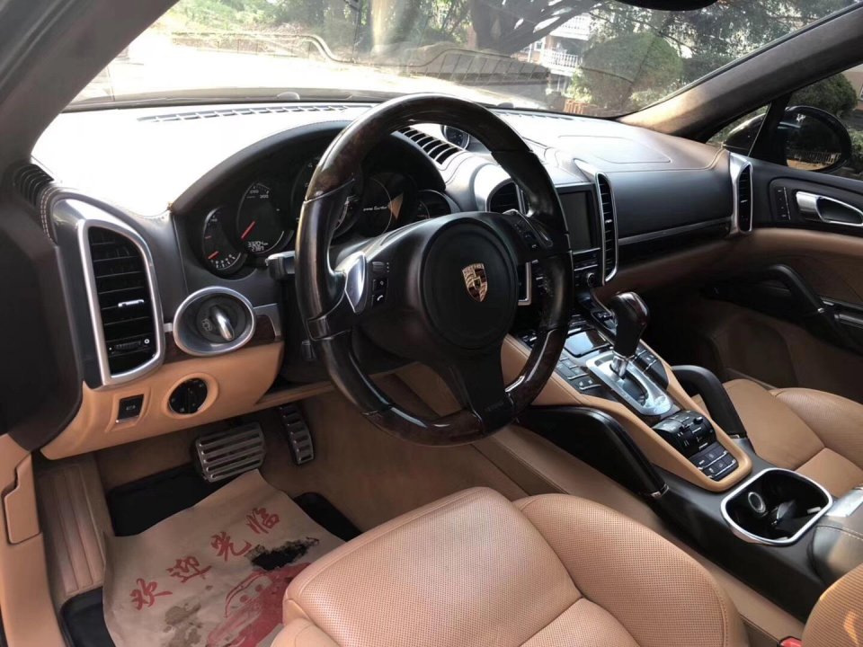 五十万拿下保时捷卡宴 他才知道为什么有钱人