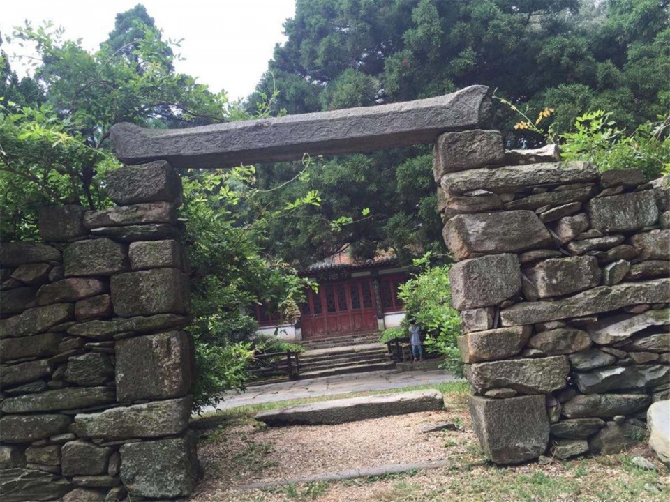 中国最坑的三个景点,跟想象中完全不同,游客欲哭无泪