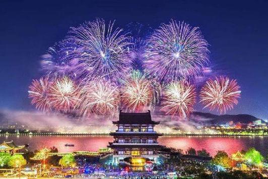上海各区gdp排名2018_2018年上海各区GDP排名出炉,浦东一骑绝尘,是最后一名的30倍
