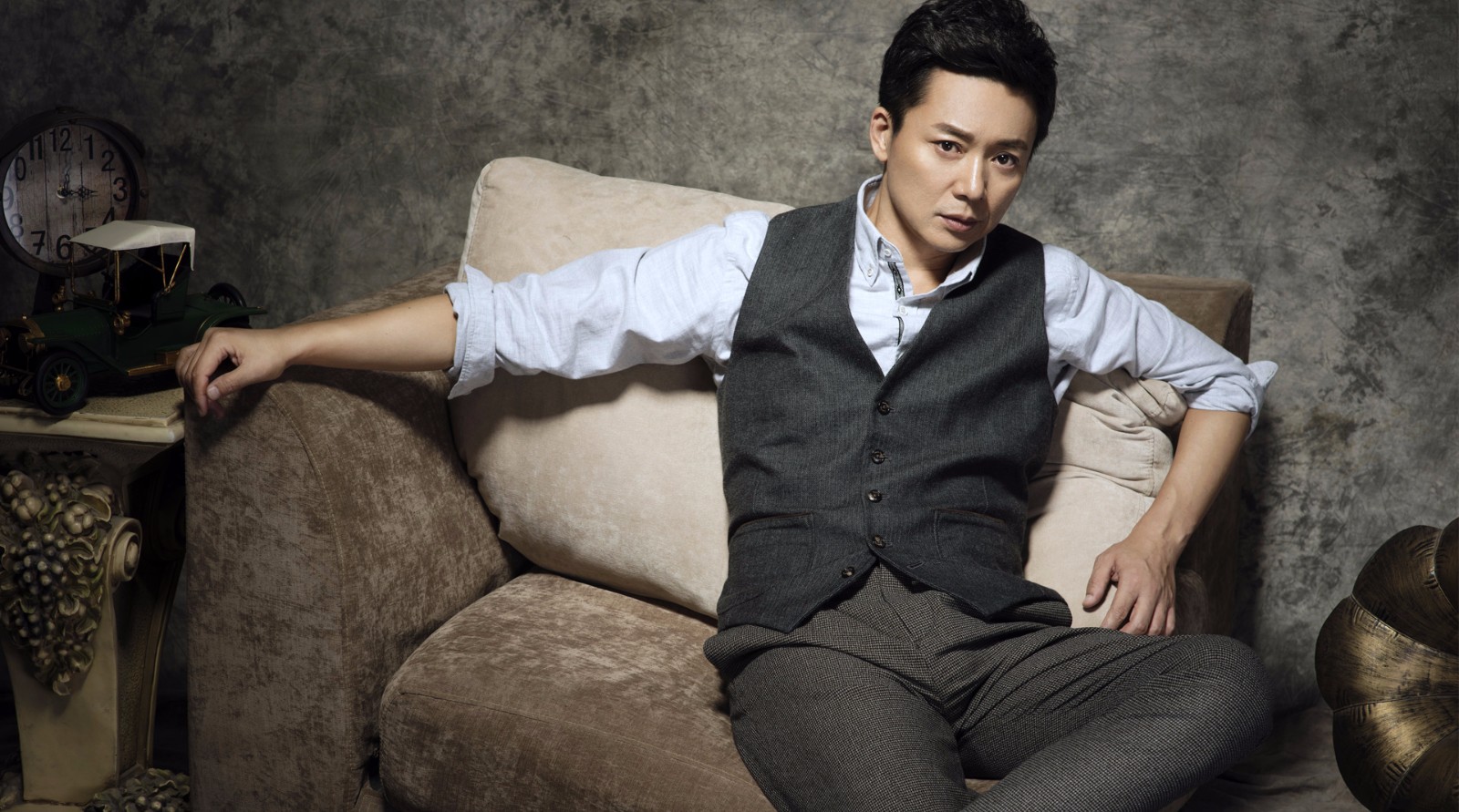 他是扶摇第一大反派,没想到竟然在微博上卖起萌来了?