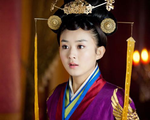 为报恩赵丽颖特邀出演《清枫传奇》!网友:滴水之恩,涌泉相报!