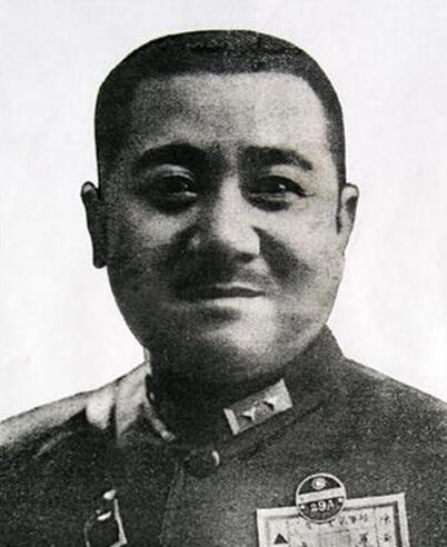 段朗如认为此时寡不敌众,不宜出兵,上官云相怒骂道,"段师长,延误战机