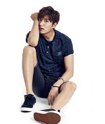 李敏镐时隔一年再晒照,寸头果然是检验男生颜值的标准