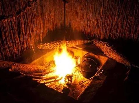 古代人冬天是如何取暖的,此人冬天取暖方法很独特,和女人有关系|太和殿|取暖|古代人_新浪新闻