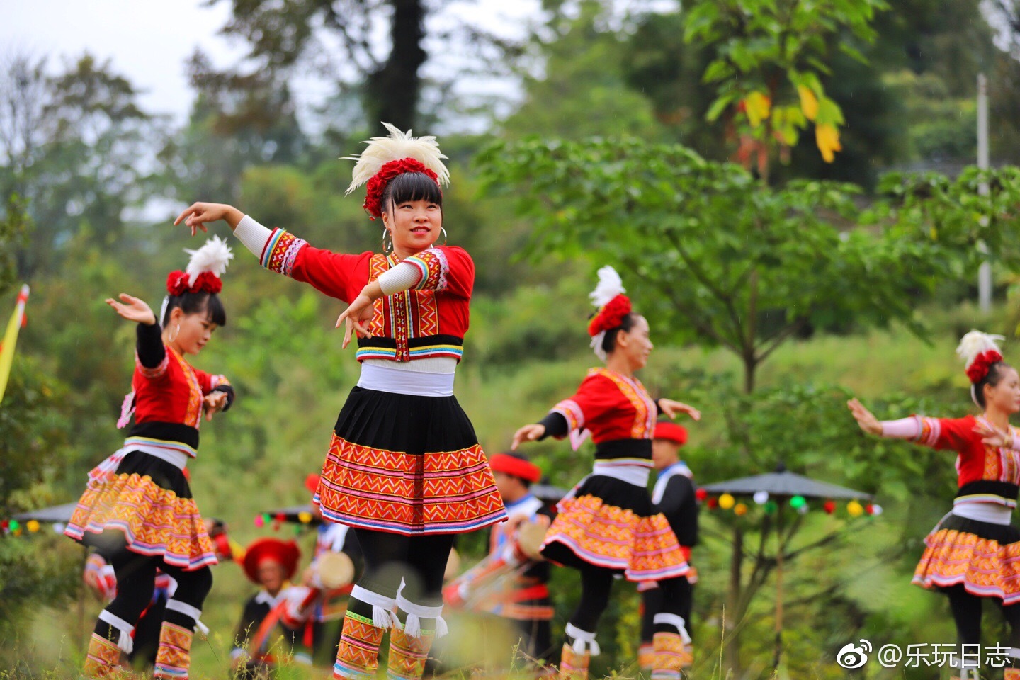 瑶族同胞能歌善舞