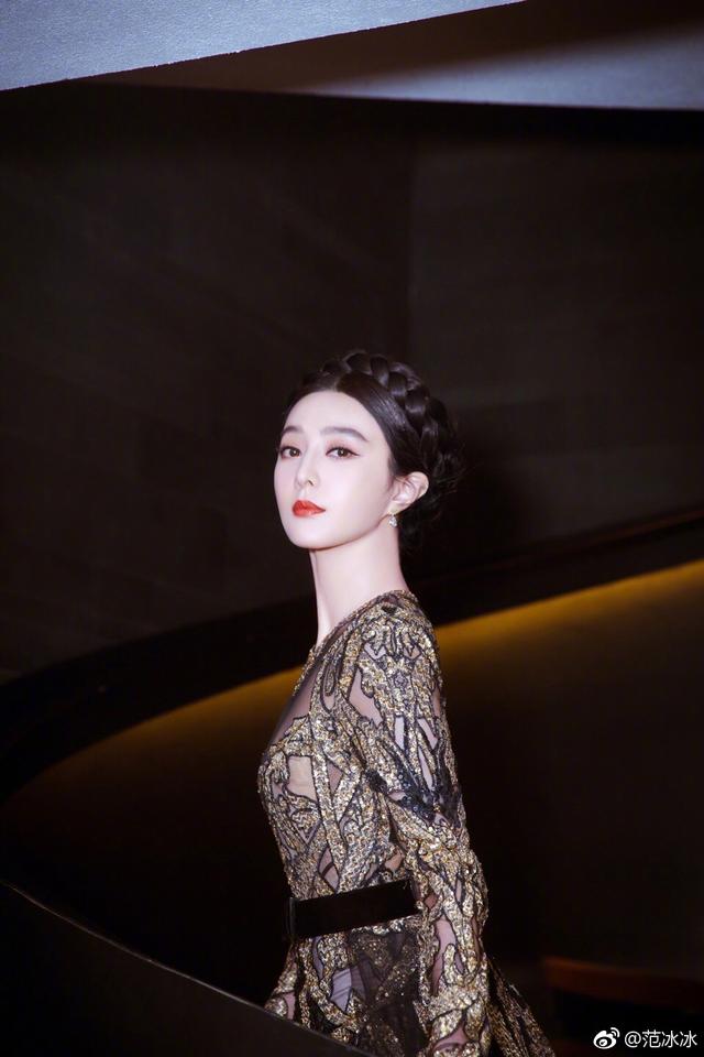 上一个小编妹妹觉得脖子太长的是高俊熙: 娱乐圈的超长脖子的女生