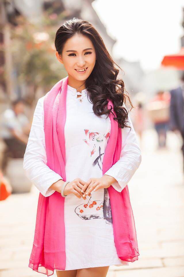 毛馨怡受官方邀请出席第71届戛纳电影节